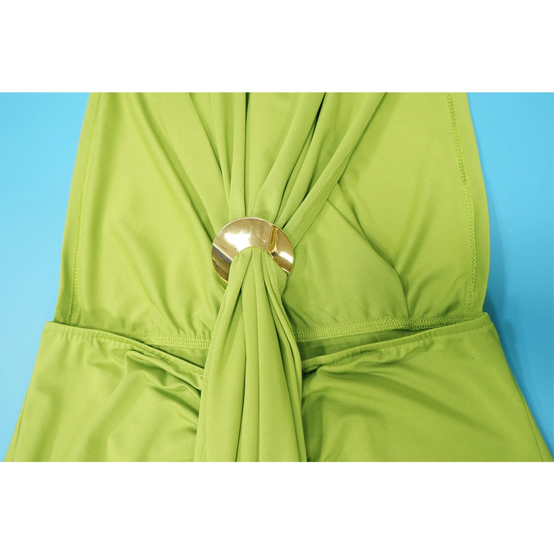 Vestido comprido elegante com design exclusivo de cardigan.